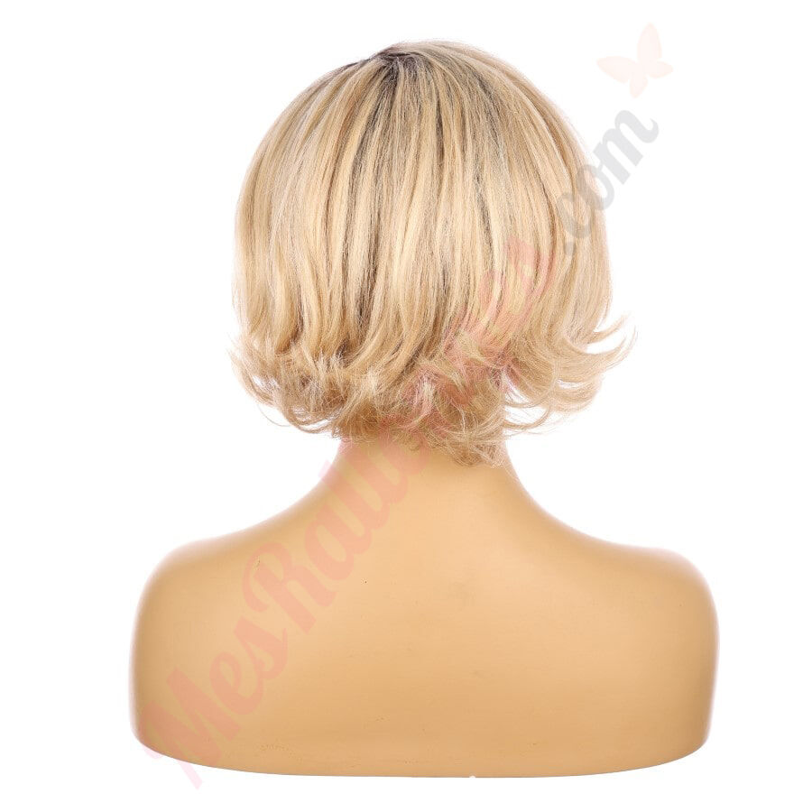 Perruque Femme Courte Châtain Clair Doré DANA 12 - Synthétique, Bonnet Moyen - Neuf Avec étiquettes